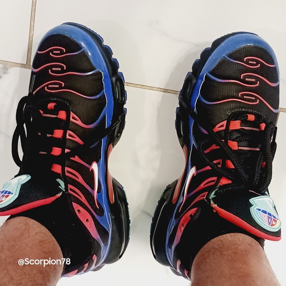 Nike Air Max Plus 'Parachute' Streetwear/Lifestyle Shoes Size 8.5 Men/10 Women - Picture 2 of 5